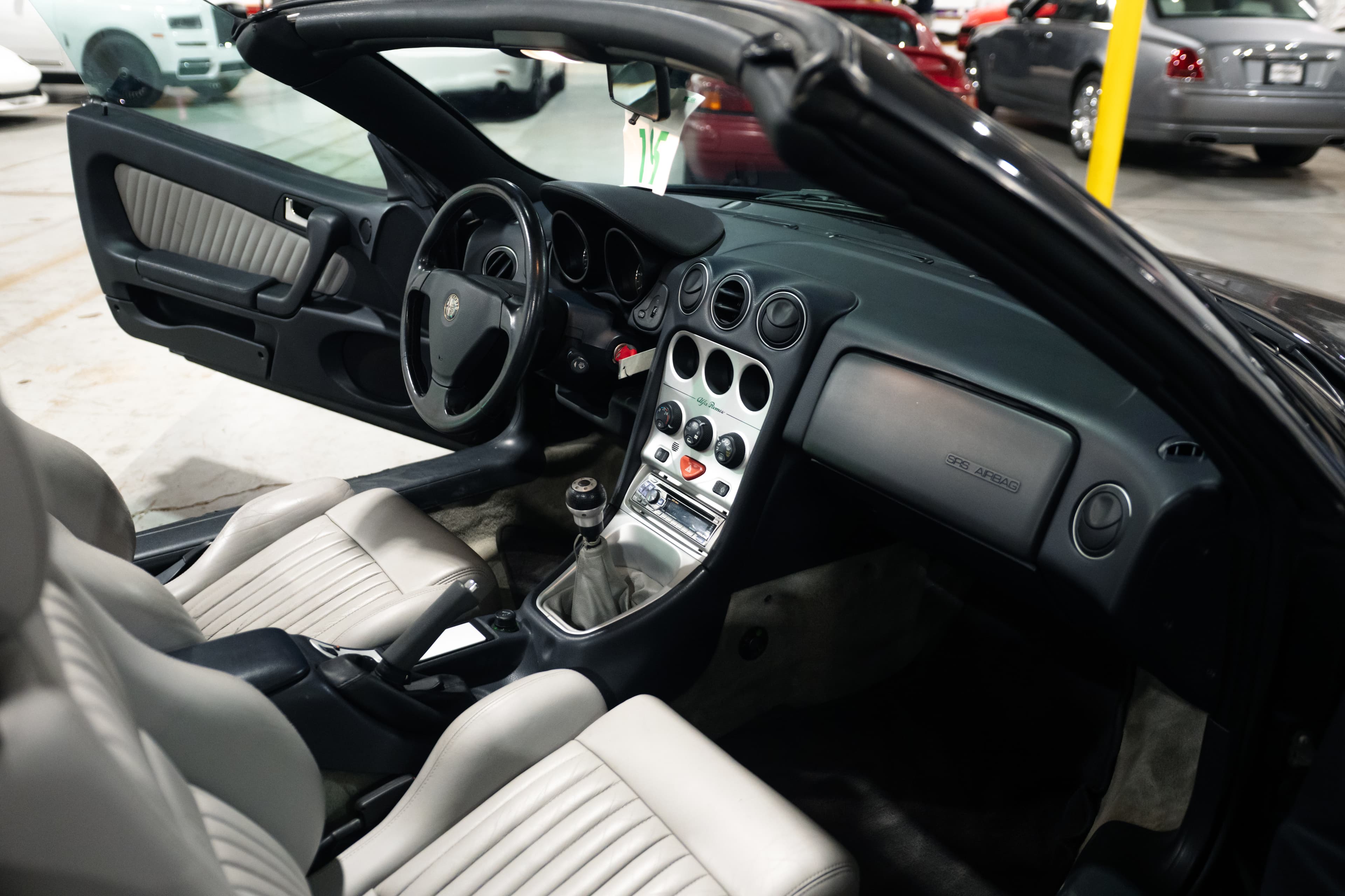 Alfa Romeo 916 Interior